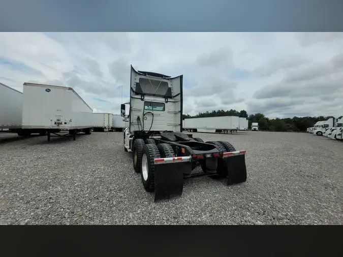2019 Volvo VNL300