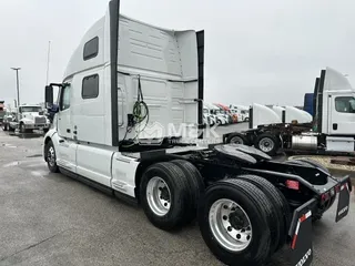  VOLVO VNL64T860