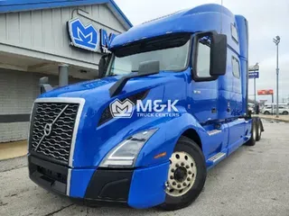 2022 VOLVO VNL64T860