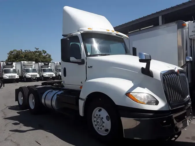 2019 NAVISTAR INTERNATIONAL LT625 DAYCAB T/A