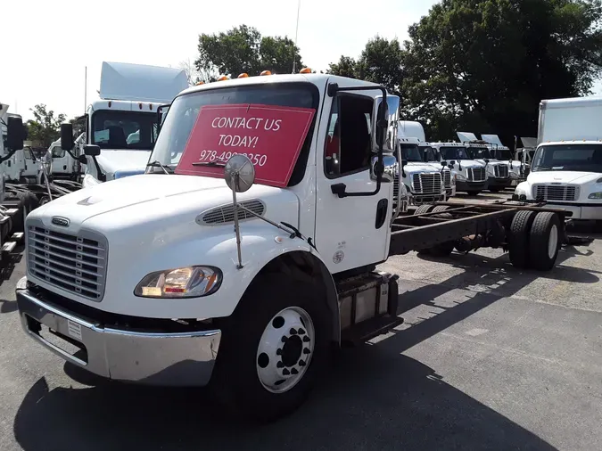 2017 FREIGHTLINER/MERCEDES M2 106