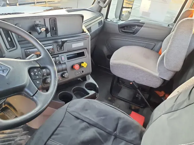 2019 NAVISTAR INTERNATIONAL LT625 DAYCAB T/A