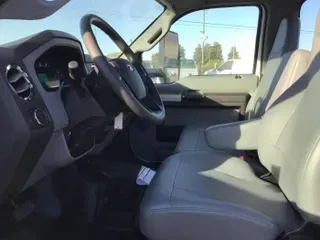 2022 Ford F-650