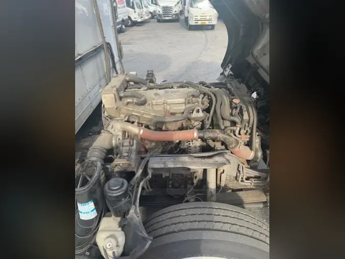 2017 ISUZU NRR