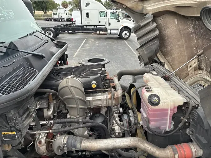 2019 NAVISTAR INTERNATIONAL LT625 DAYCAB T/A