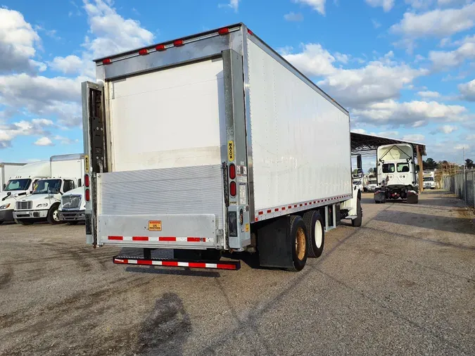 2018 FREIGHTLINER/MERCEDES M2 106