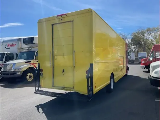 2017 FRTLR CUSTOM CHASSIS CORP MT-55 WALK-IN
