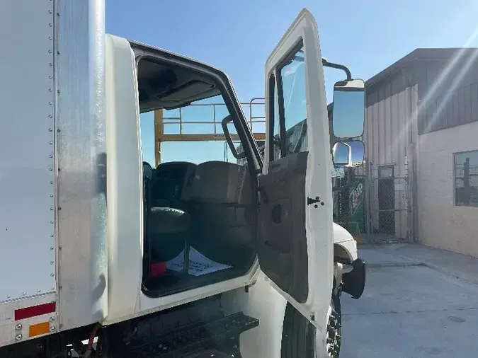 2018 International 4300