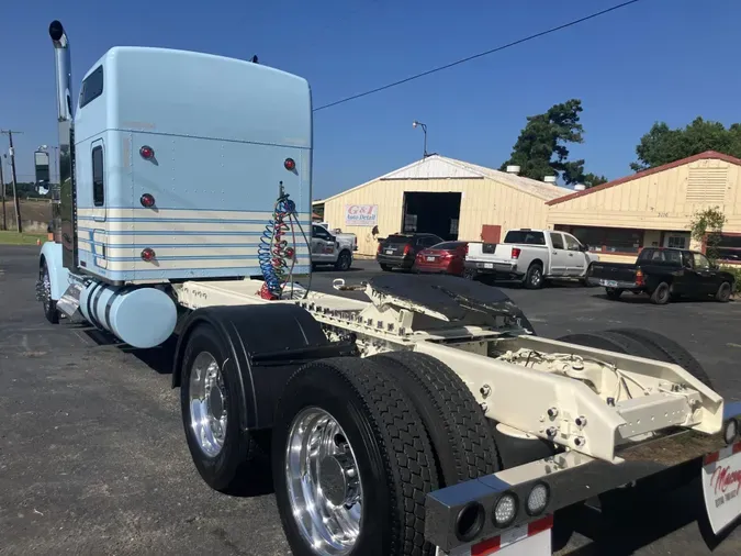 2024 Kenworth W900L