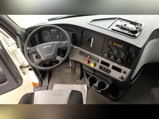 2020 Freightliner Cascadia