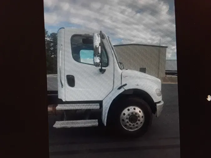 2020 FREIGHTLINER/MERCEDES M2 106