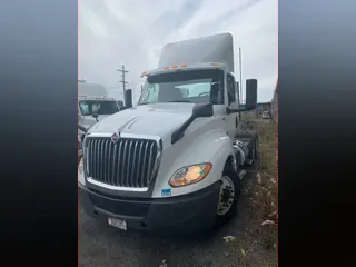 2018 NAVISTAR INTERNATIONAL LT625 DAYCAB T/A