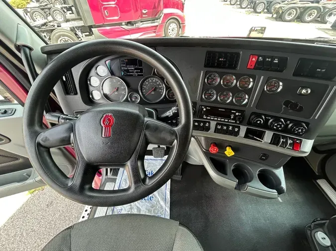 2022 Kenworth T680