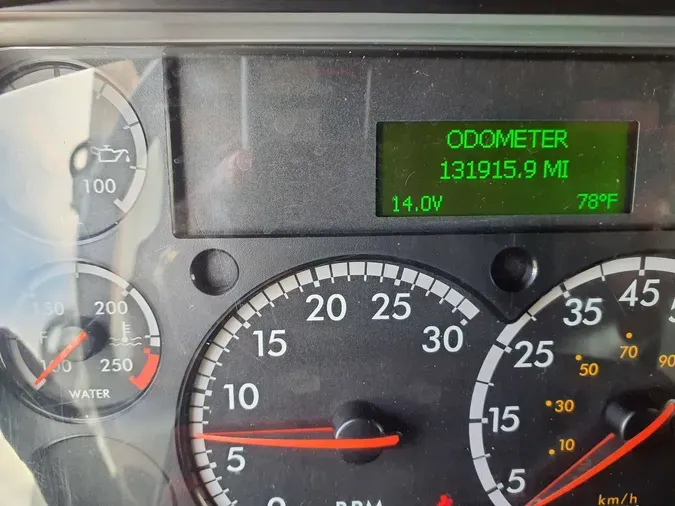 2019 FREIGHTLINER M2 106