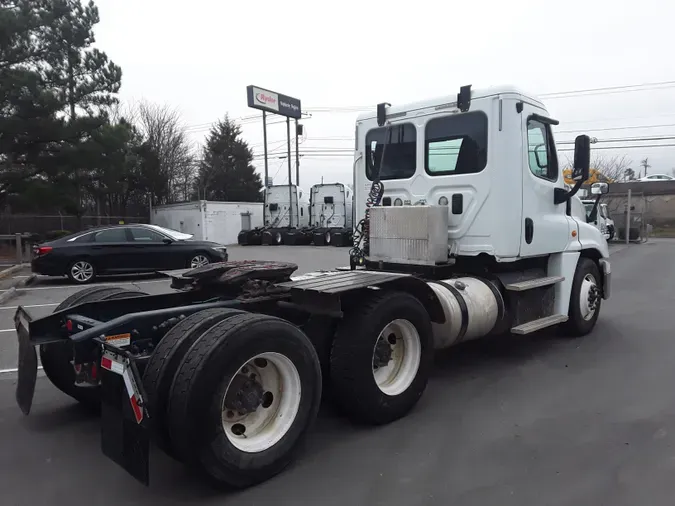 2016 FREIGHTLINER/MERCEDES CASCADIA 125