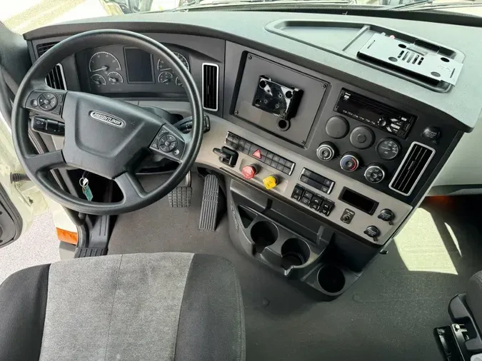 2020 Freightliner Cascadia