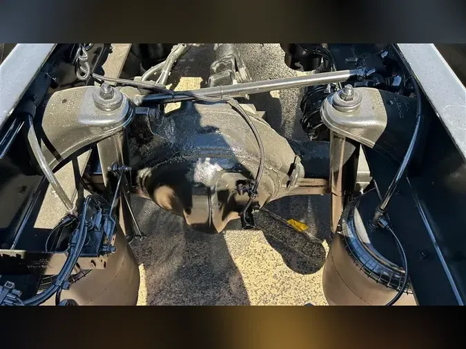 2019 PETERBILT 579