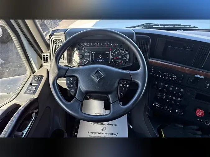 2022 INTERNATIONAL LT