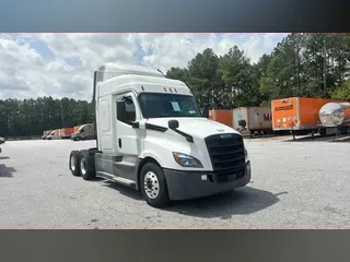 2019 Freightliner Cascadia 126