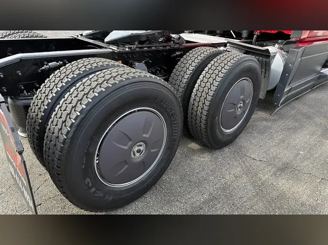 2023 FREIGHTLINER CA126