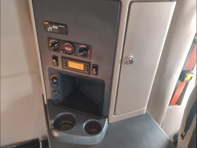 2022 Peterbilt 5791e77cc2277702f1d219a4b30974d3ec8