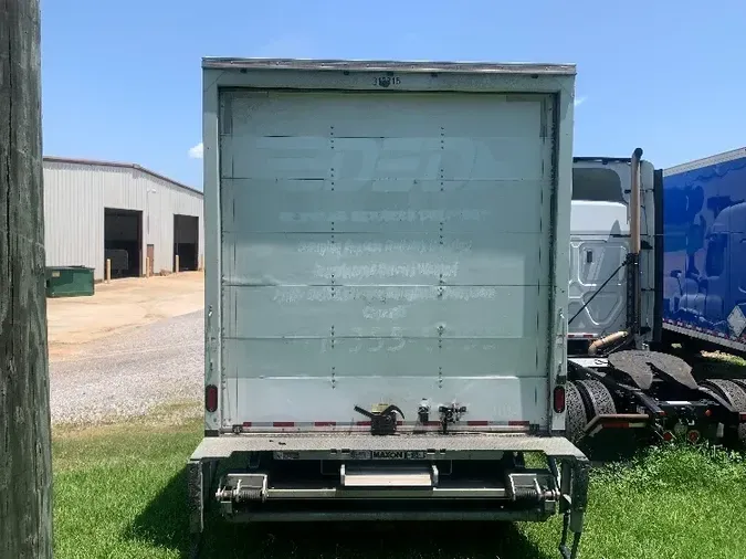 2018 FREIGHTLINER M2