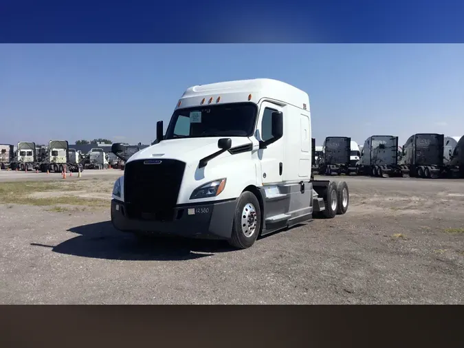 2020 Freightliner Cascadia 126