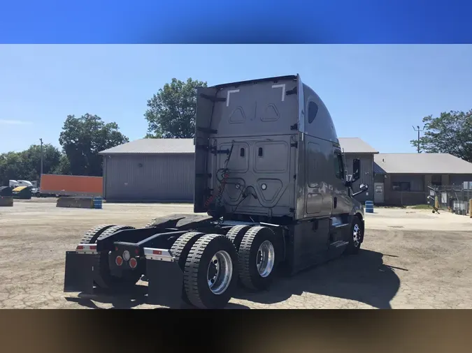 2023 Freightliner Cascadia