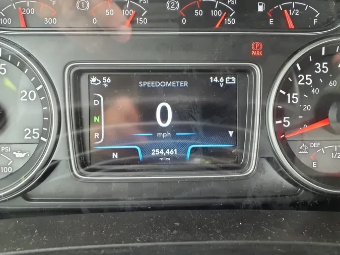 2019 NAVISTAR INTERNATIONAL LT625 DAYCAB T/A1e7fbabeb9999c28ed26bf3361252381