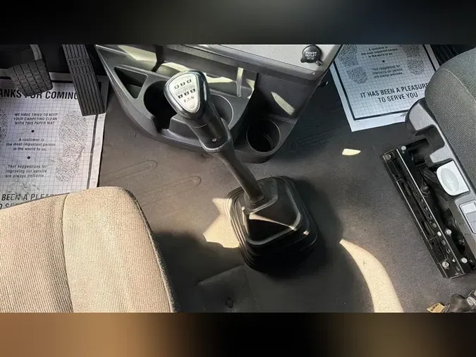 2019 FREIGHTLINER CA126