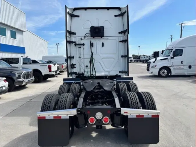 2022 Freightliner PT126SLP