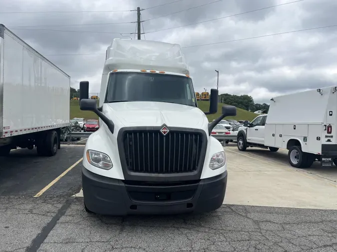 2022 International LT625