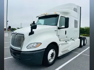 2019 International LT625