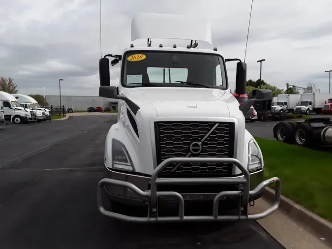 2020 VOLVO VNL64T-300