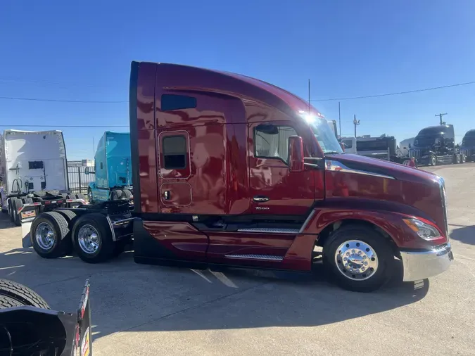 2024 Kenworth T680