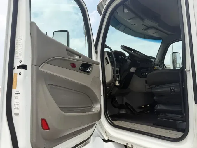 2021 Peterbilt 5671e93e458defb8f01ba1ac6f861f945ef