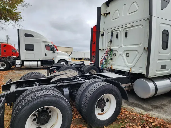 2019 FREIGHTLINER/MERCEDES CASCADIA 125