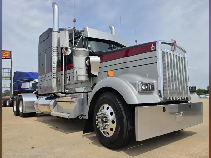 2024 Kenworth W9001e9695621f9ad4ac6fc3d426b0fbecf4