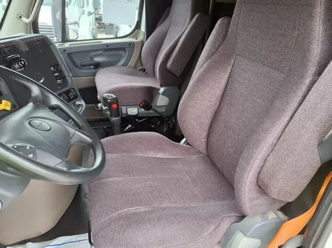 2019 FREIGHTLINER CASCADIA 125