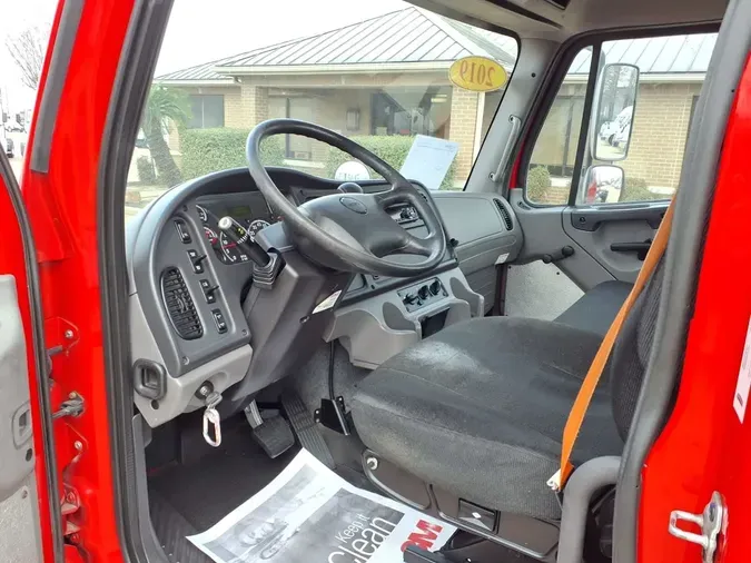 2019 FREIGHTLINER/MERCEDES M2 106