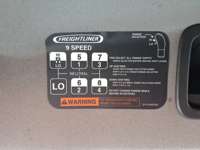 2019 FREIGHTLINER/MERCEDES M2 106