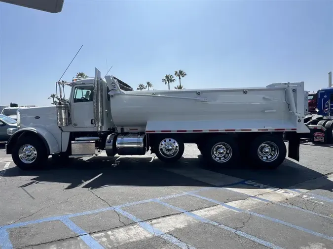 2020 Peterbilt 389