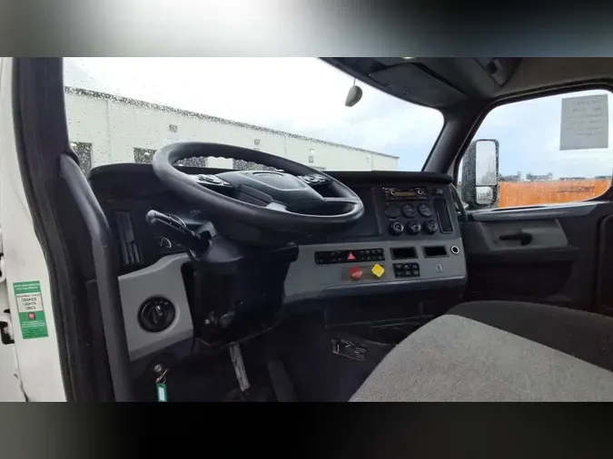 2019 Freightliner Cascadia 126