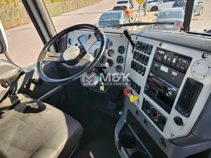 2018 MACK CXU613