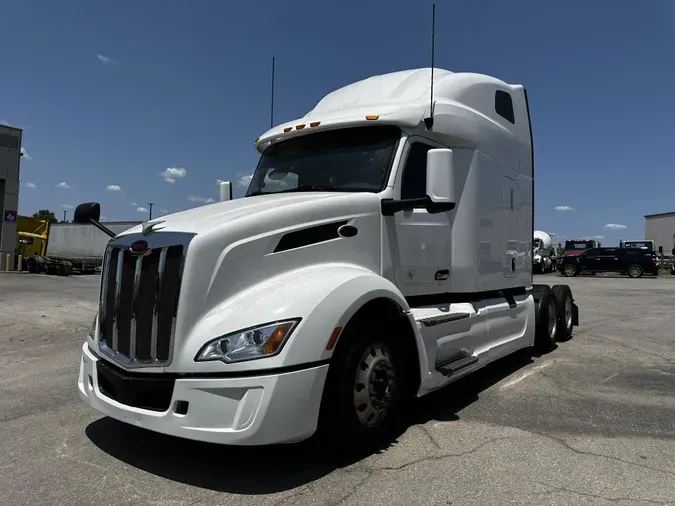 2022 Peterbilt 579