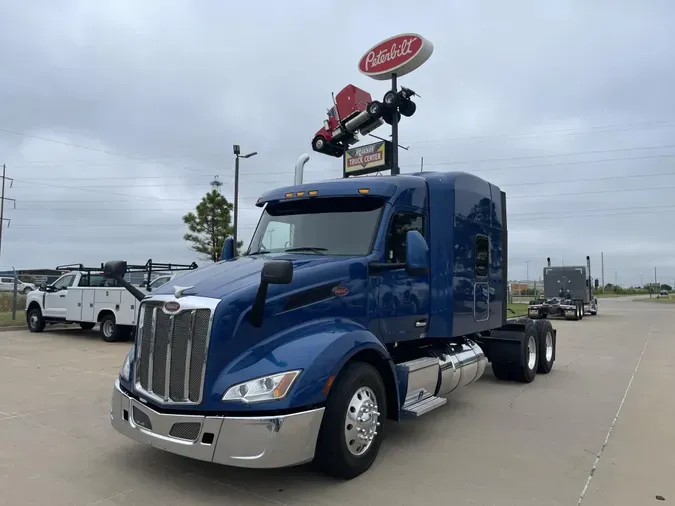2023 Peterbilt 579