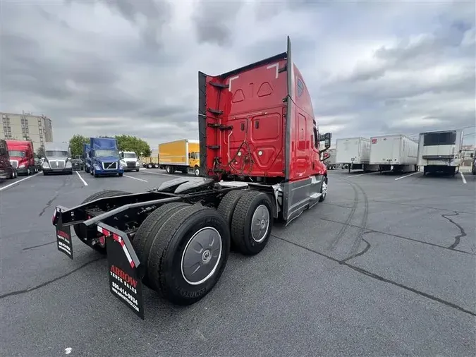 2021 FREIGHTLINER CA126