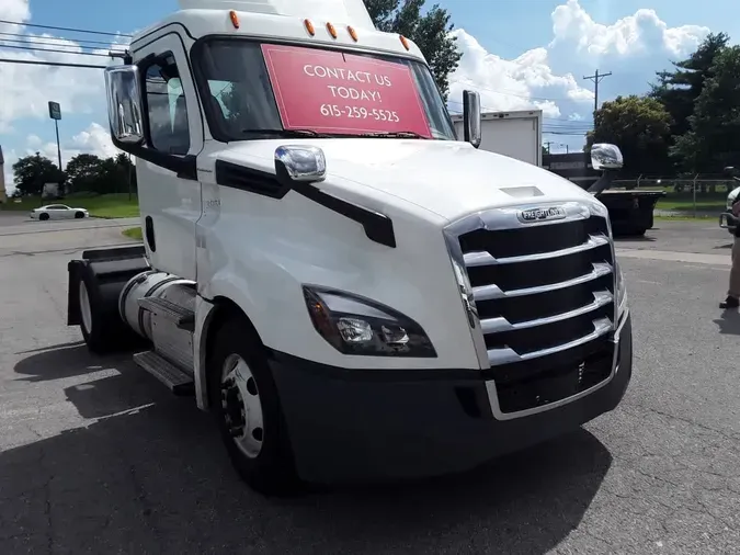2020 FREIGHTLINER NEW CASCADIA 126