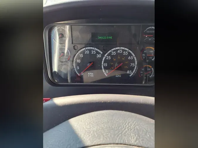 2022 FREIGHTLINER/MERCEDES M2 106