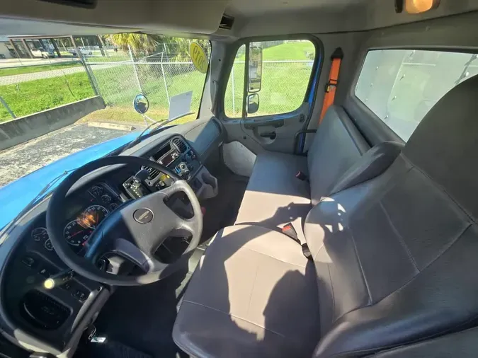2019 FREIGHTLINER/MERCEDES M2 106